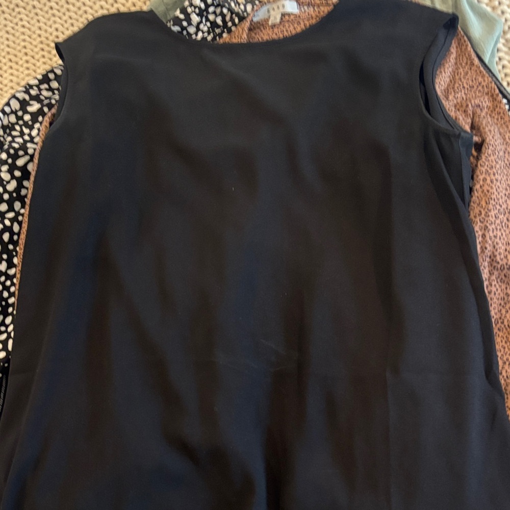 Halogen Black Sleeveless Top